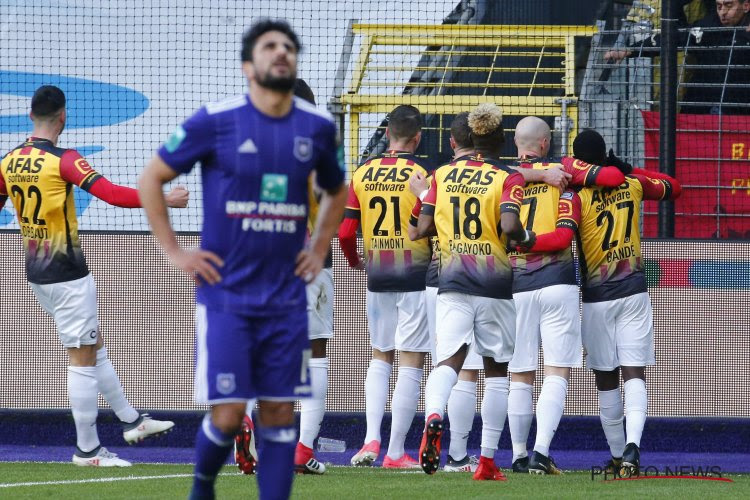 Gelijke verdeling tussen twee uitersten: "Anderlecht is een puinhoop" vs. "Mechelen leeft weer"