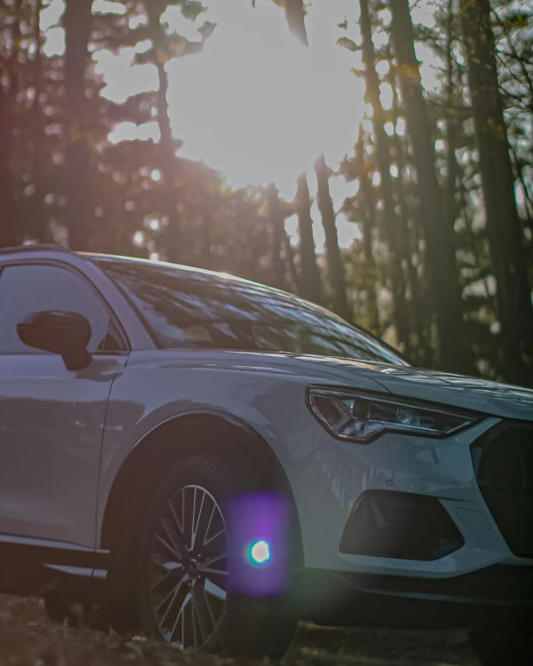 Q3のQ3・インスタフォロー待ってます！・サクラと愛車・黄砂まみれに関するカスタム事例の投稿画像4枚目