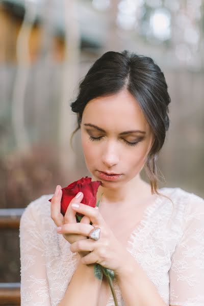 Fotografo di matrimoni Larisa Demidova (lgaripova). Foto del 10 dicembre 2015