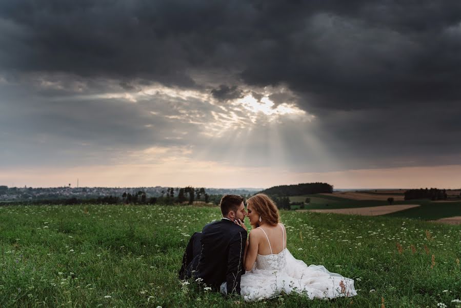 Wedding photographer Krzysztof Serafiński (serafinski). Photo of 8 August 2019