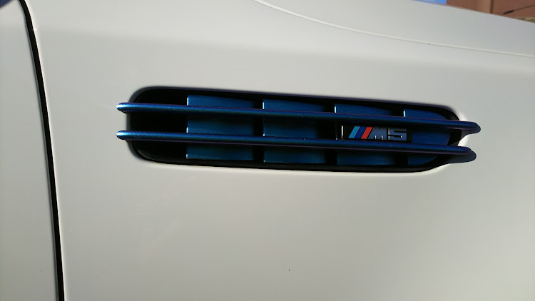 M5のDIY・ホイール交換・車高調整・ホイール塗装に関するカスタム事例の投稿画像9枚目