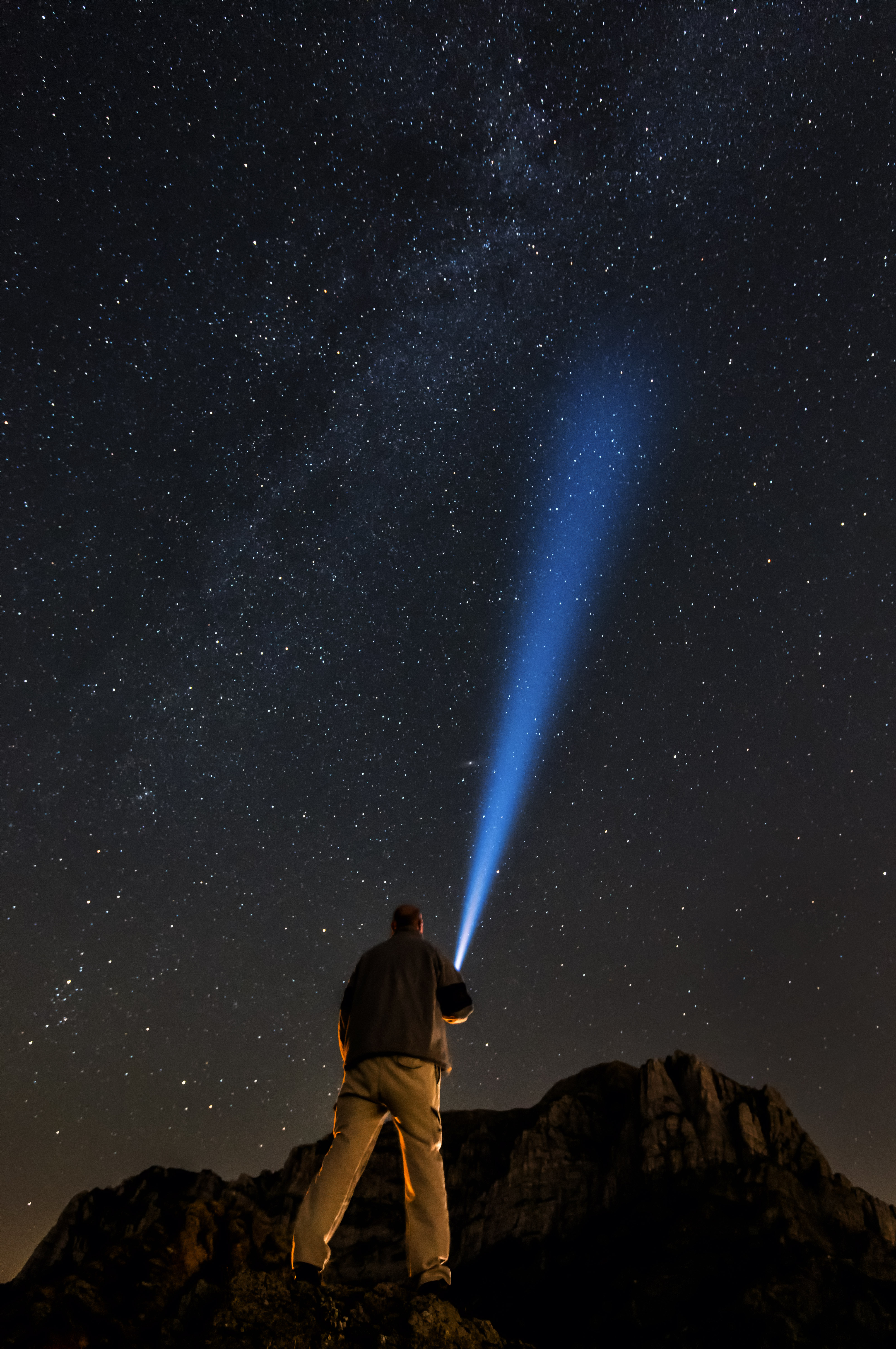 Una luce nella notte  di Alberto_Caselli