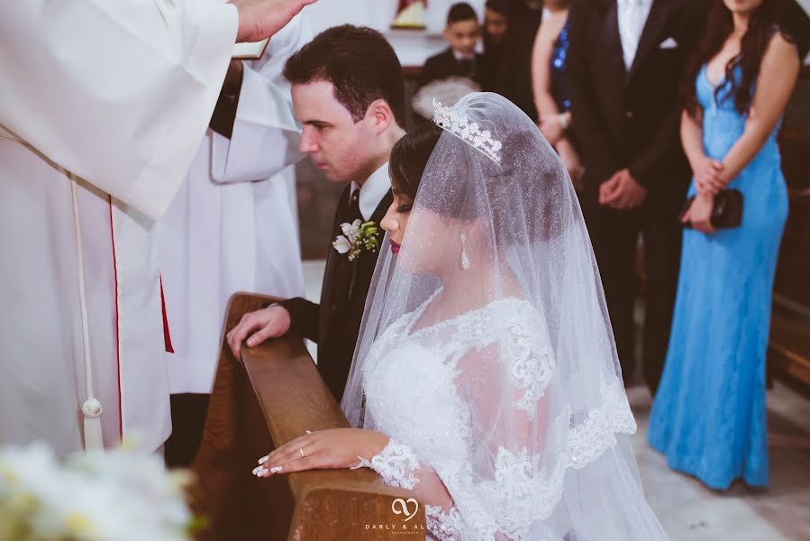 Jurufoto perkahwinan Darly Almeida (darlyalmeida). Foto pada 11 Mei 2020