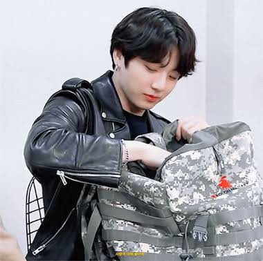 Jungkook and his bag