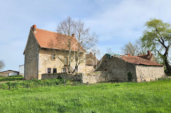 maison à Montmarault (03)