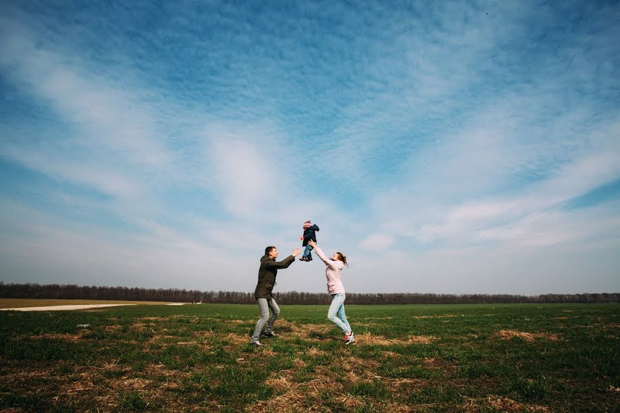 Svadobný fotograf Valeriya Yaskovec (tkachykvalery). Fotografia publikovaná 1. apríla 2015