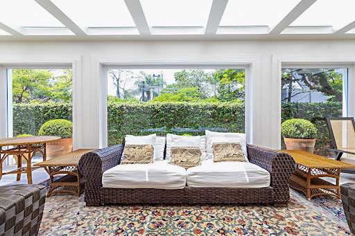 House with pool and garden 4