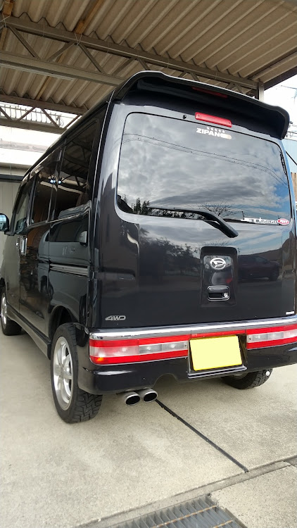 ハイゼットカーゴの来年もよろしくお願いします・今年もあとわずか・洗車・ホイール交換に関するカスタム事例の投稿画像1枚目
