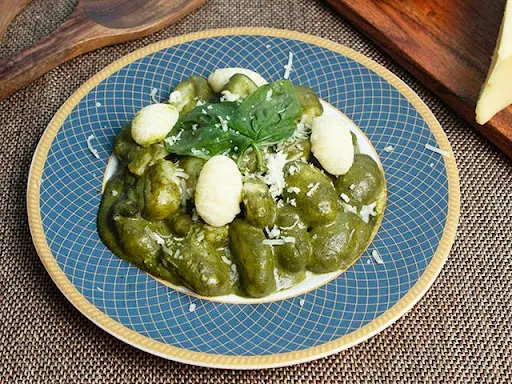 Potate Gnocchi In Basil Pesto