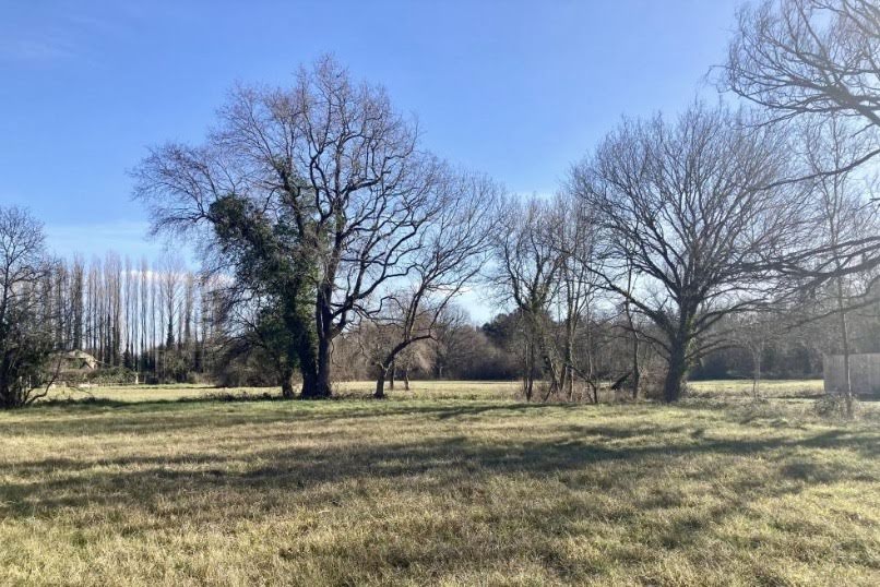 Vente terrain  730 m² à Saint-Laurent-Médoc (33112), 97 000 €