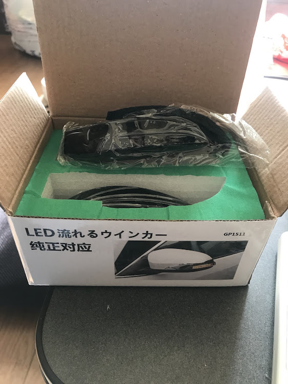 カローラフィールダーのカローラフィールダー・NKE165G・流れるウィンカー・DIYに関するカスタム事例の投稿画像2枚目
