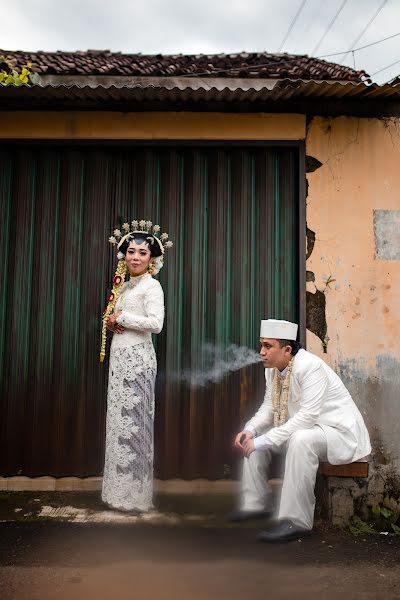 Fotógrafo de bodas Adhi Superpanda (adhi). Foto del 21 de enero 2023