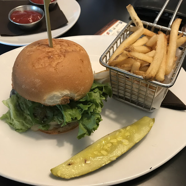 GF burger and fries. W00T!!