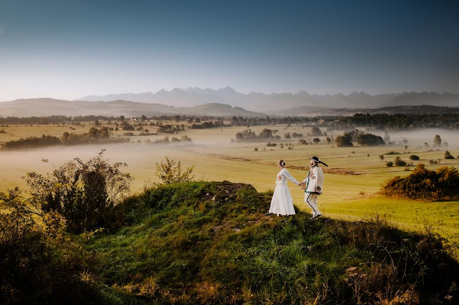 Fotógrafo de casamento Piotr Jamiński (piotrjaminski). Foto de 7 de dezembro 2023