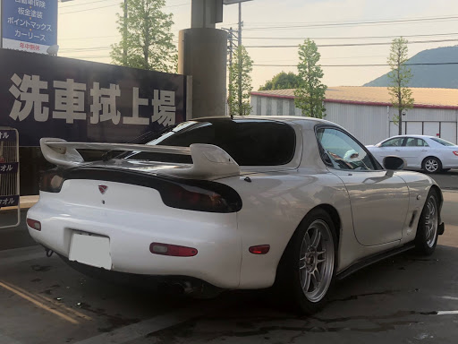 RX-7の純正リアウイングに関するカスタム事例｜車のカスタム情報はCARTUNE