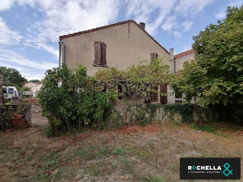 Vente maison 5 pièces 124 m² à Aigre (16140), 93 000 €