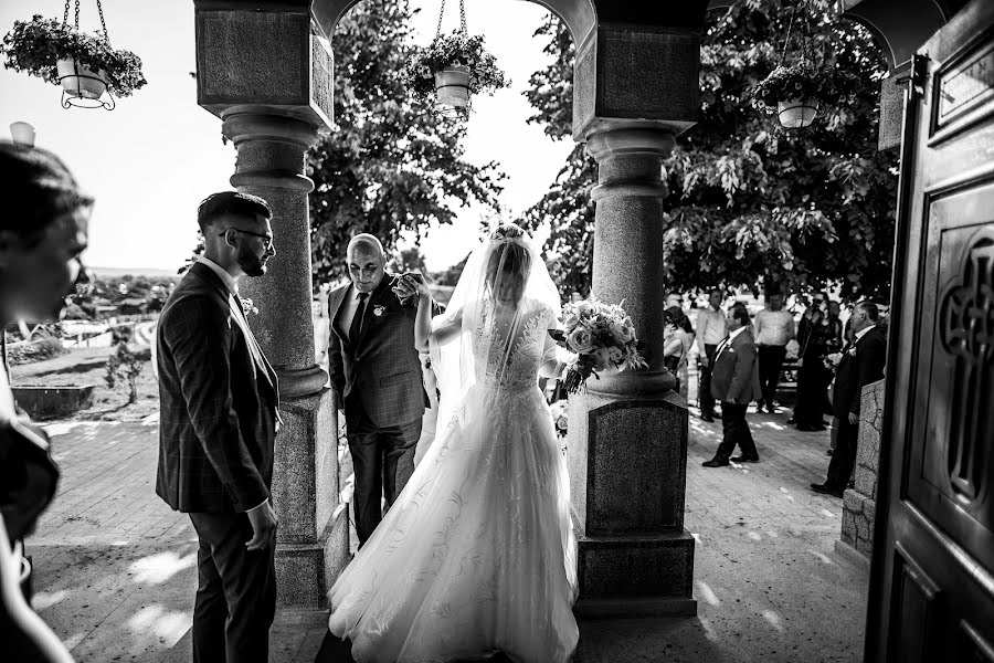 Fotografer pernikahan George Ungureanu (georgeungureanu). Foto tanggal 26 Mei 2022