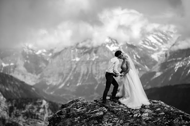 Wedding photographer Petr Vecera (chillipictures). Photo of 24 June 2019