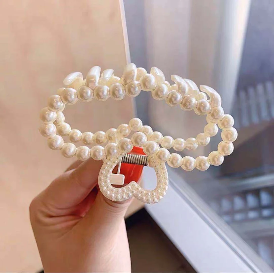 Presilha de Cabelo Pérola Estilo Japonês e Coreano, Temperamento Elegante. Adicione um toque sofisticado e charmoso aos seus penteados.