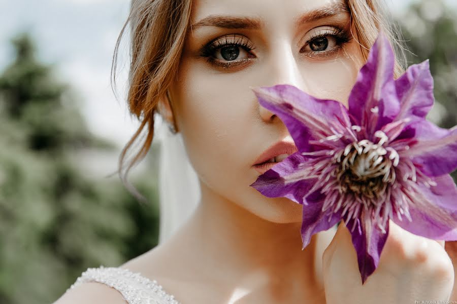 Fotógrafo de casamento Alena Litvinova (litvinovasochi). Foto de 7 de fevereiro 2018