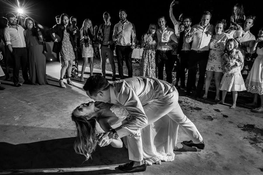 Fotografo di matrimoni Isabelle Bazin (isasouri). Foto del 11 ottobre 2022