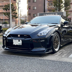 NISSAN GT-R R35