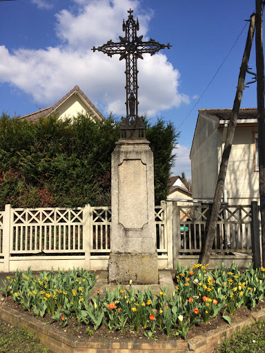 Croix Du Calvaire