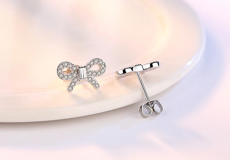 Title 4, Zircon Ice Crystal Bow stud oorbellen voor dame...