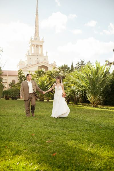 Fotógrafo de casamento Olga Babiy (olichka). Foto de 19 de março 2014