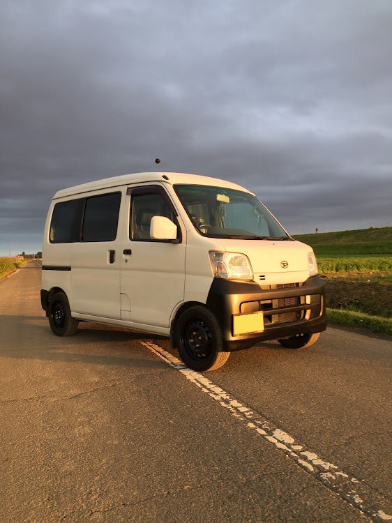 ハイゼットカーゴの2020ベストショット・5月エントリー・黒バンパー・黒バンパー戦隊に関するカスタム事例の投稿画像1枚目