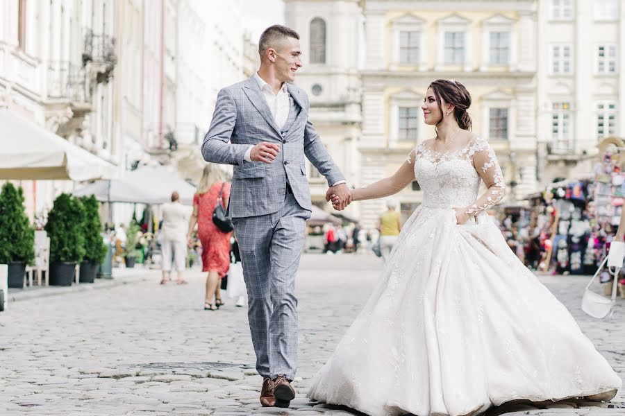 Fotógrafo de casamento Irina Tereschuk (iren2000). Foto de 16 de setembro 2020