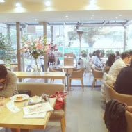 Jumane Cafe' 佐曼咖啡館