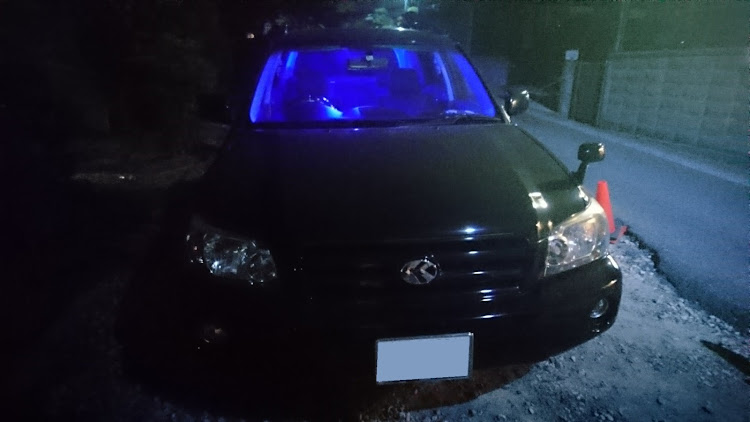 クルーガーの内装LED・素人DIY・アドバイス下さい・ヘタクソ・クルーガーに関するカスタム事例の投稿画像1枚目