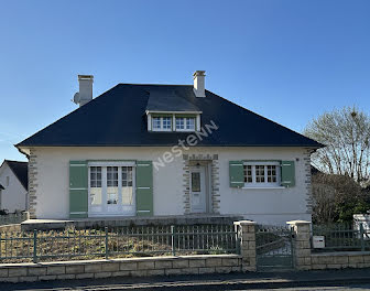 maison à La Chartre-sur-le-Loir (72)