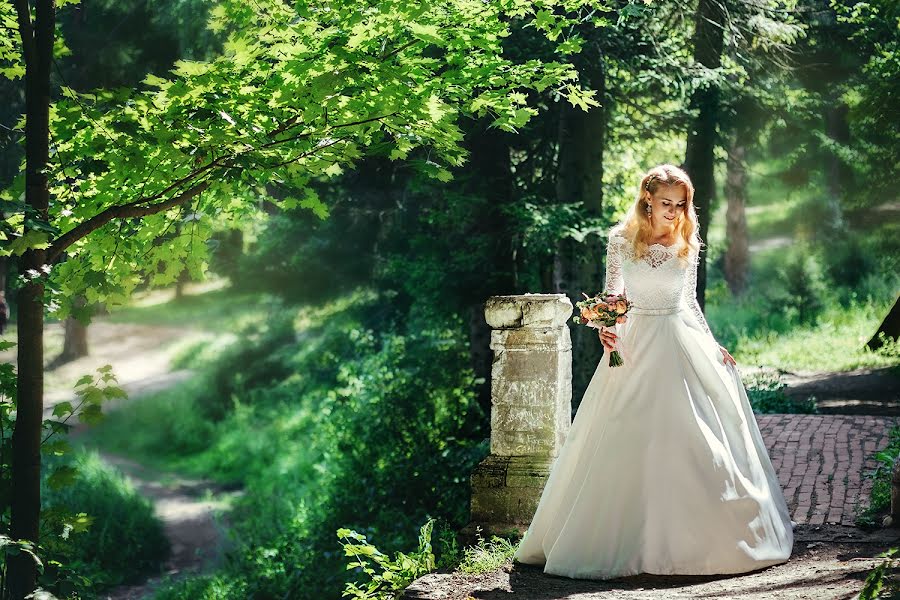 Photographe de mariage Aleksandra Tikhova (aleksti). Photo du 21 octobre 2016