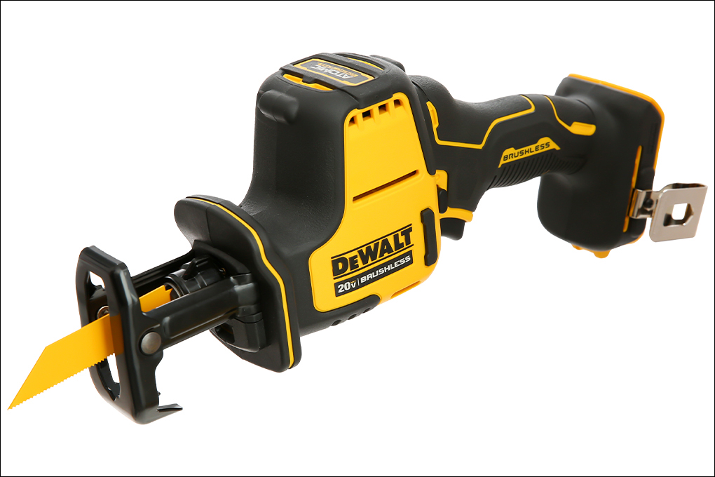 Máy cưa kiếm pin Dewalt DCS369B 20V sử dụng lưỡi kiếm dài, chuyển động tới lui để cắt vật liệu