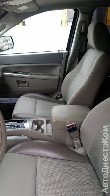 продам авто Jeep Grand Cherokee Grand Cherokee III (WK) фото 4