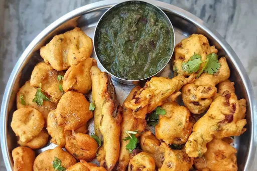 Mix Pakoda