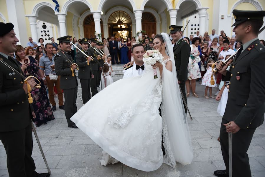 Düğün fotoğrafçısı Dimos Bablis (bablis). 2 Şubat 2019 fotoları