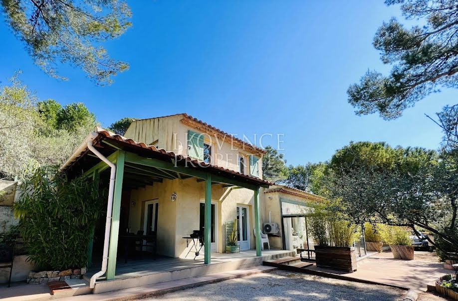 Vente villa 10 pièces 227 m² à Le Val (83143), 599 000 €