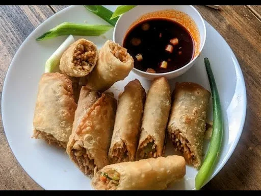 Veg Spring Roll (8pcs)