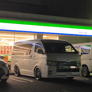 ハイエースバン