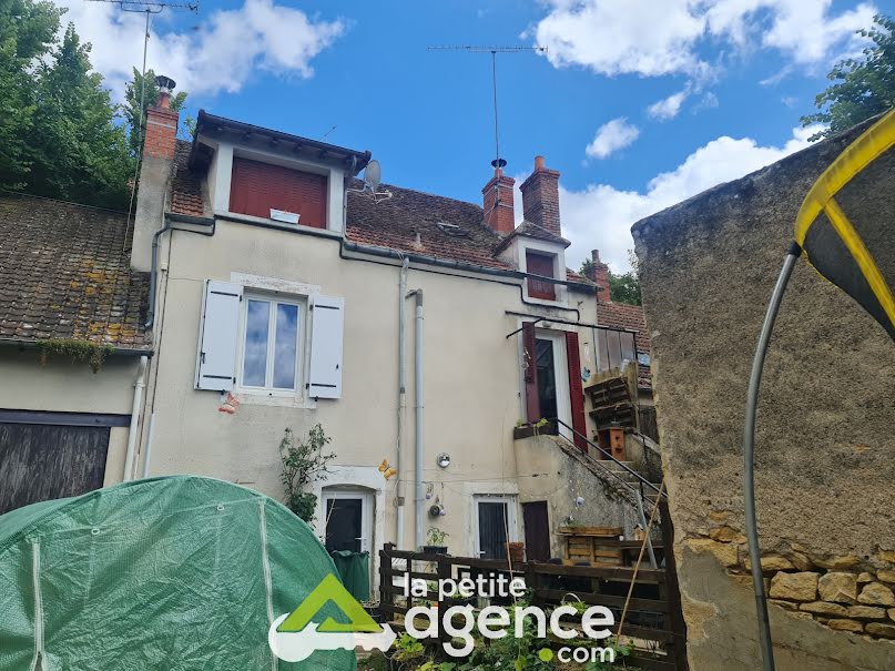 Vente maison 3 pièces 80 m² à Bruère-Allichamps (18200), 65 500 €