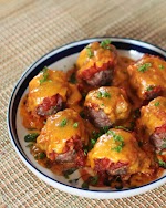 Recipe: Meatballs a la Parmigiana was pinched from <a href="http://casaveneracion.com/meatballs-a-la-parmigiana/" target="_blank">casaveneracion.com.</a>