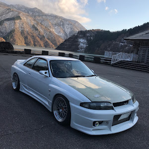 スカイライン ECR33