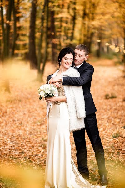 Wedding photographer Lesya Prodanik (lesyaprodanyk). Photo of 26 January 2019