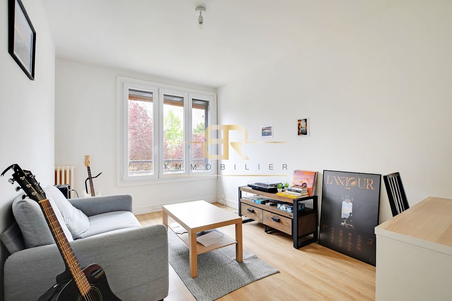 Vente appartement 4 pièces 72.43 m² à Aubervilliers (93300), 250 000 €