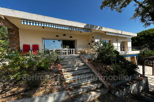 House with terrace 1