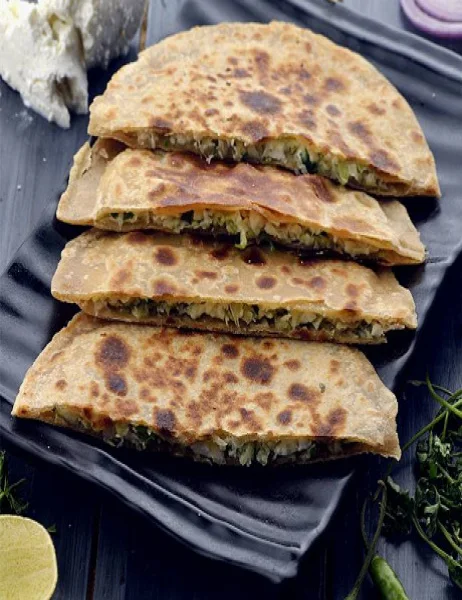 Stuffed Aloo-Pyaaz Paratha.