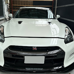 NISSAN GT-R R35